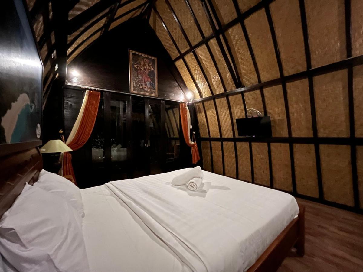 Holy Hills Bungalow Nusa Penida Batumadeg Экстерьер фото