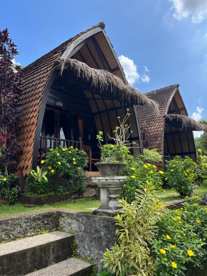 Holy Hills Bungalow Nusa Penida Batumadeg Экстерьер фото