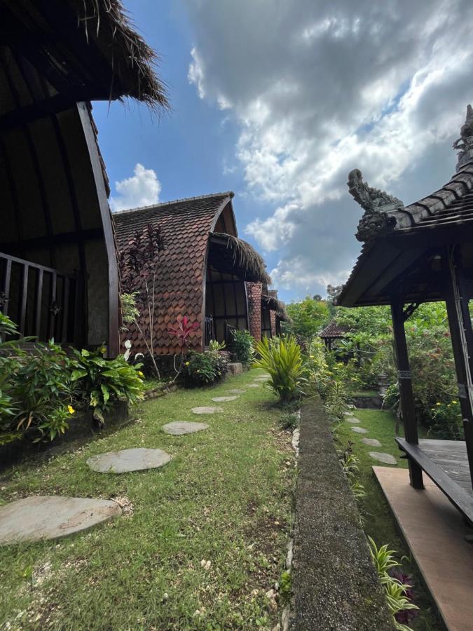 Holy Hills Bungalow Nusa Penida Batumadeg Экстерьер фото